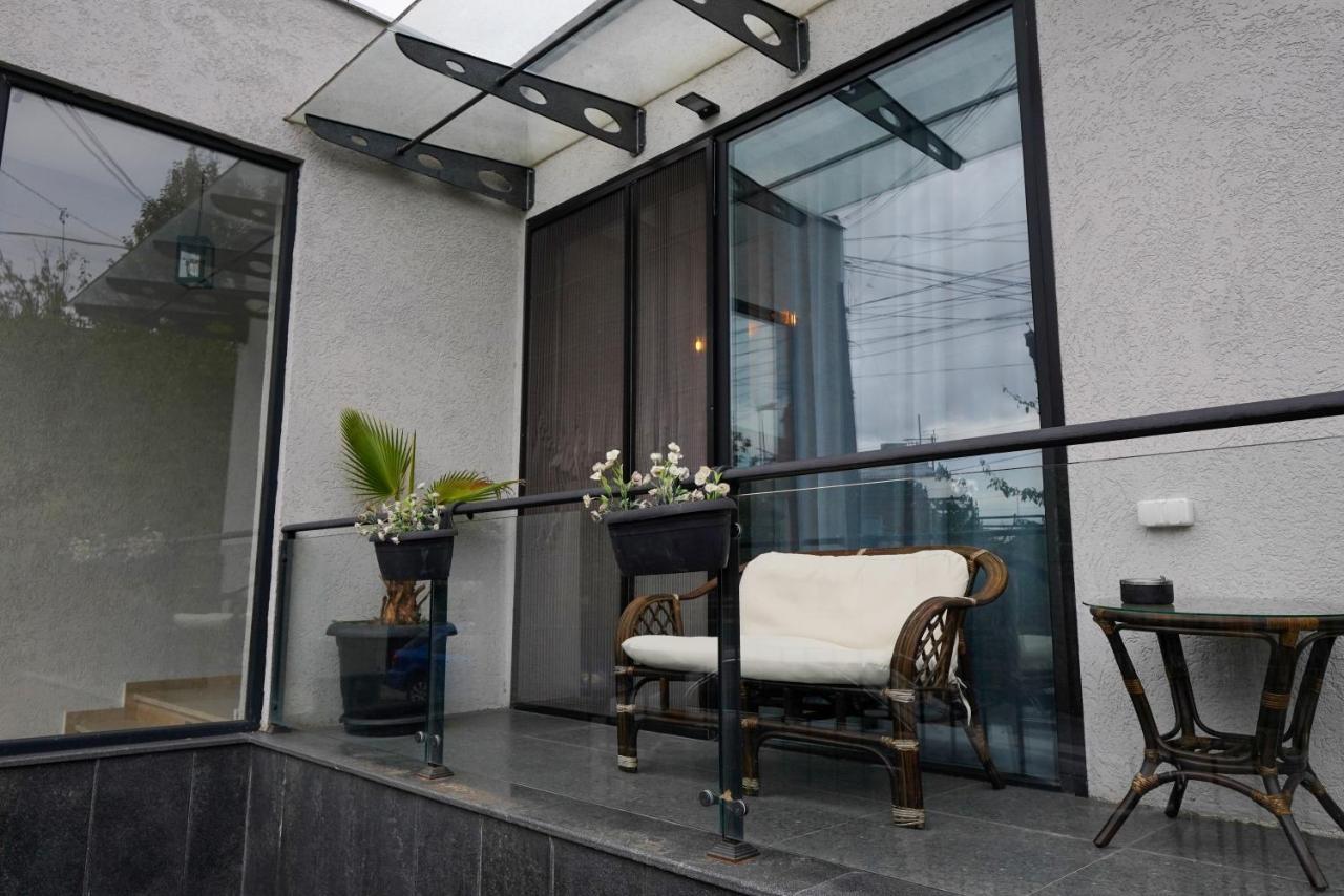 Hotel Ticiani 13 Kutaisi Luaran gambar