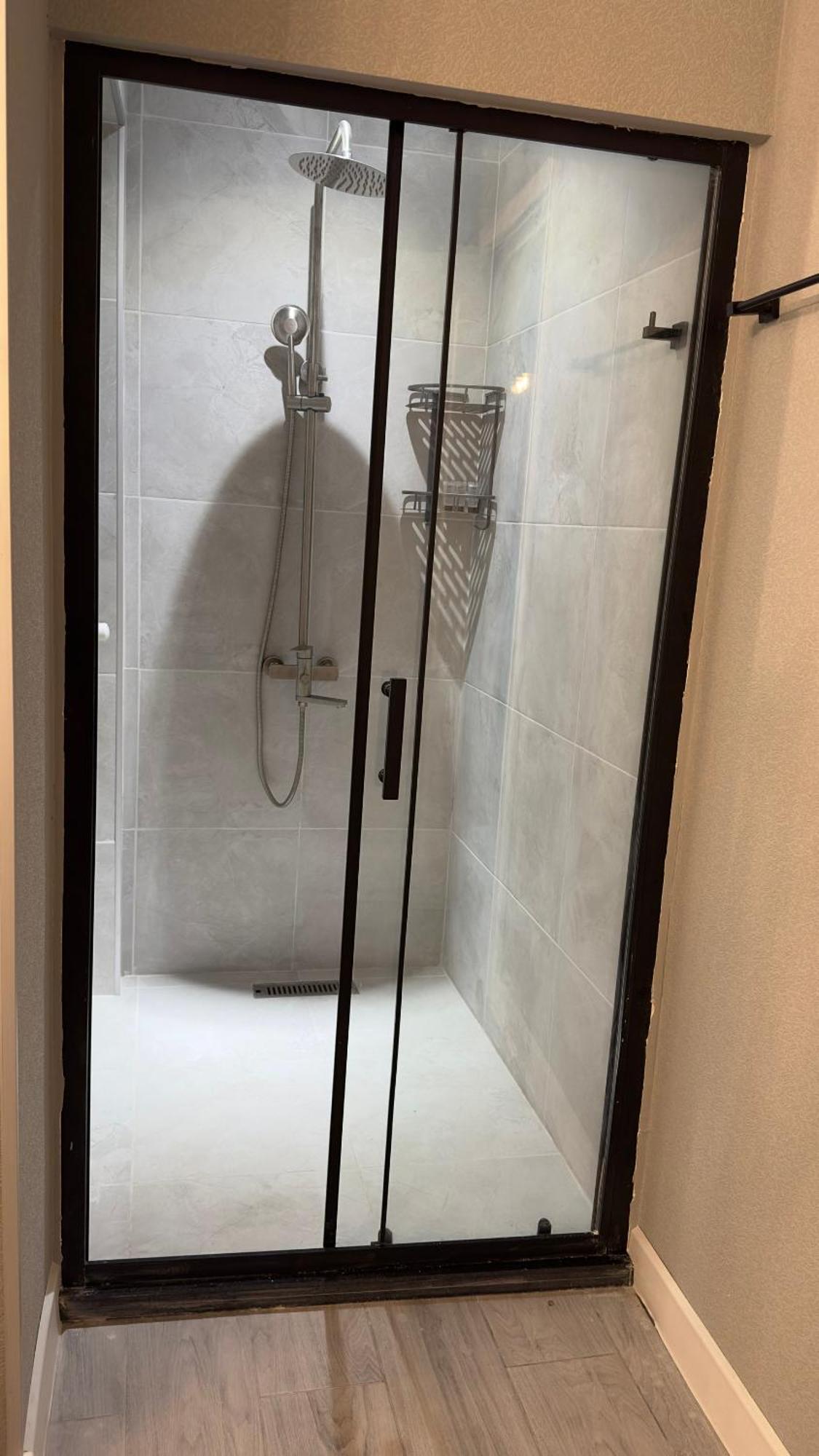 Hotel Ticiani 13 Kutaisi Bilik gambar