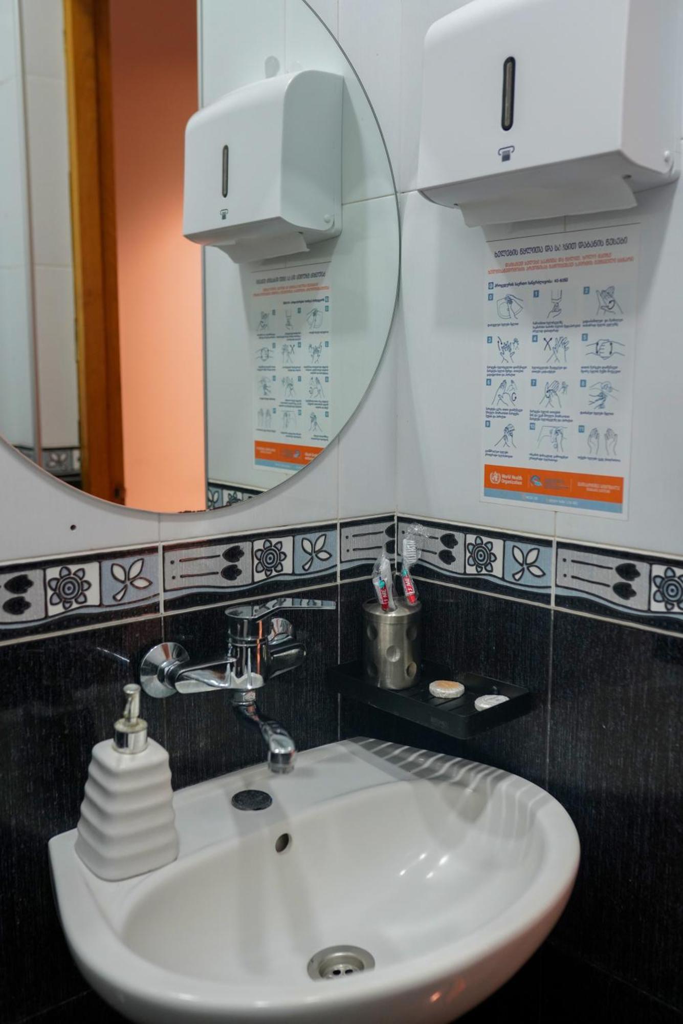 Hotel Ticiani 13 Kutaisi Bilik gambar