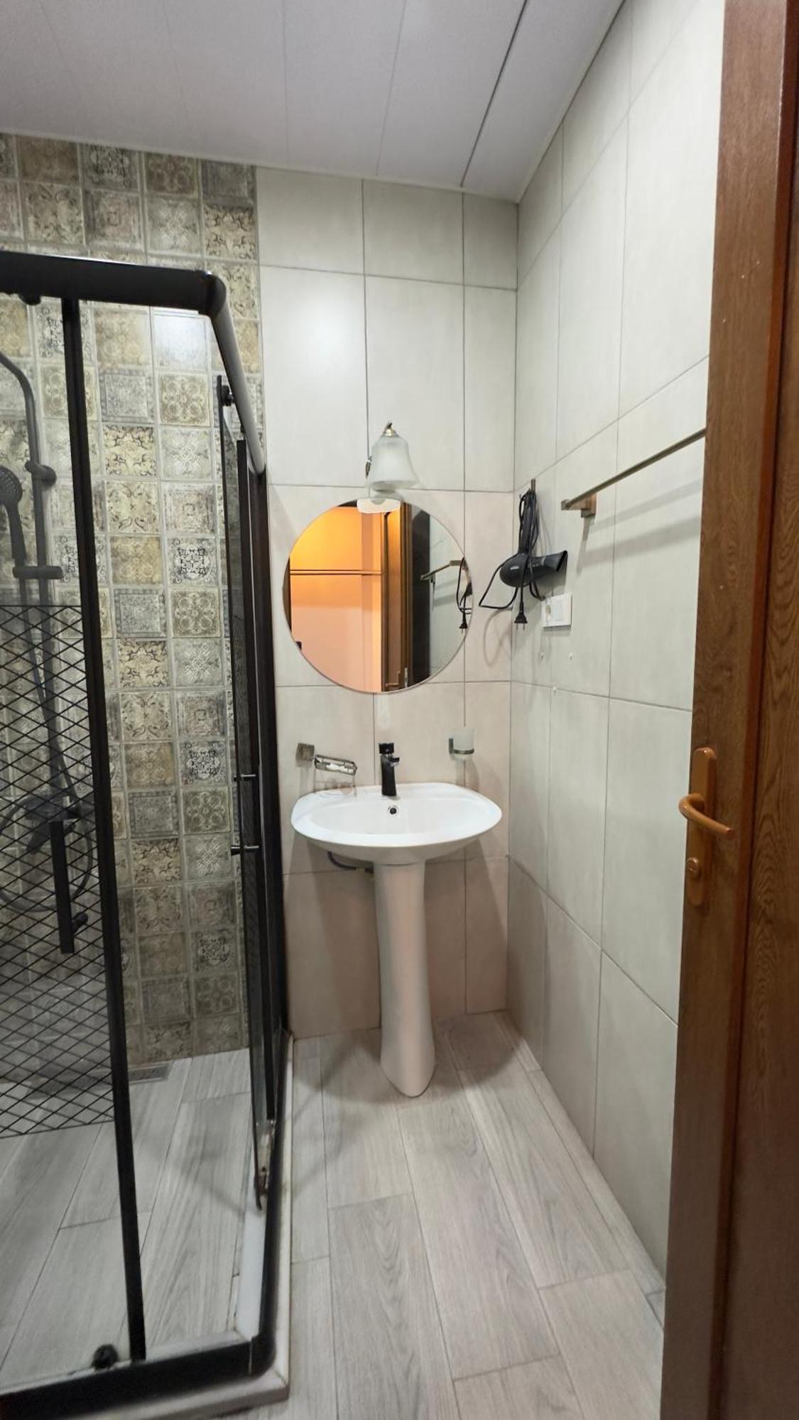 Hotel Ticiani 13 Kutaisi Luaran gambar