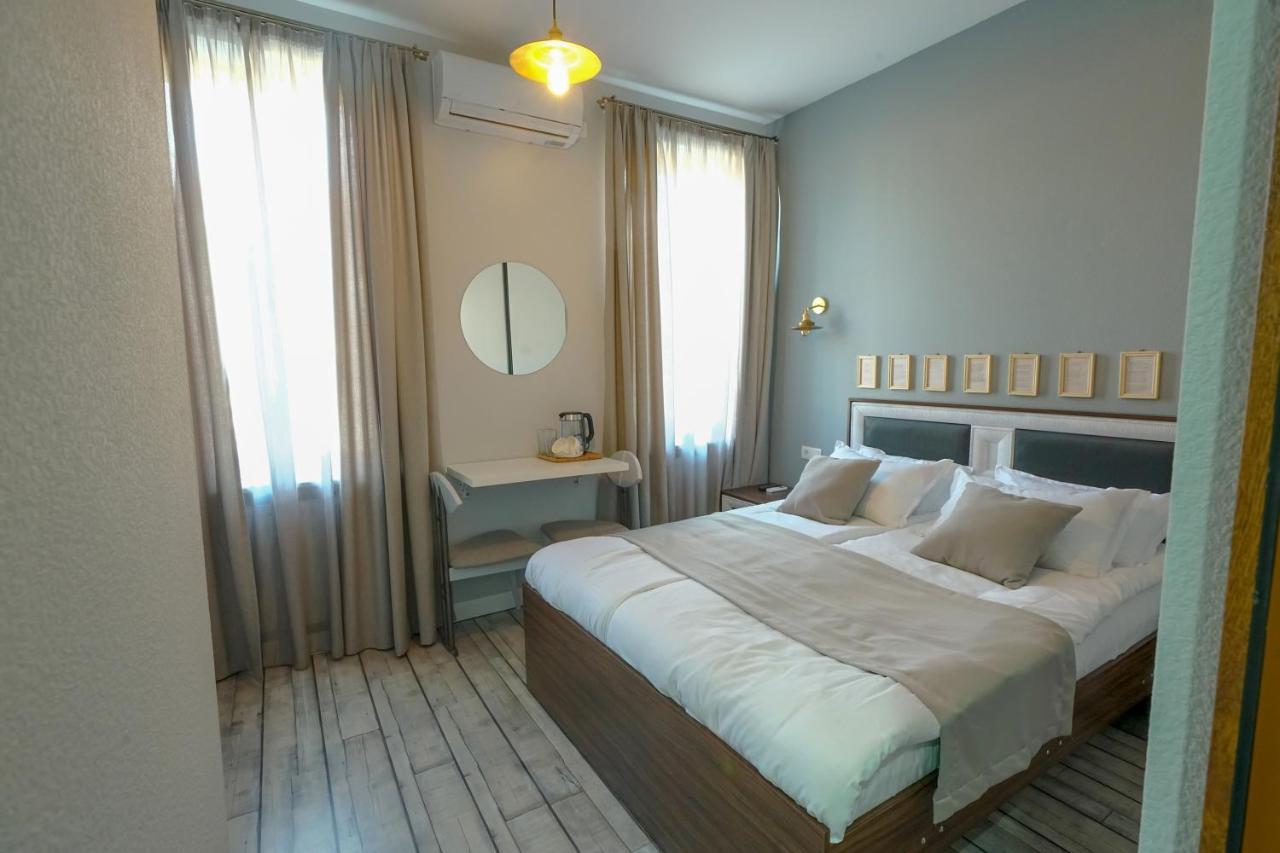 Hotel Ticiani 13 Kutaisi Luaran gambar